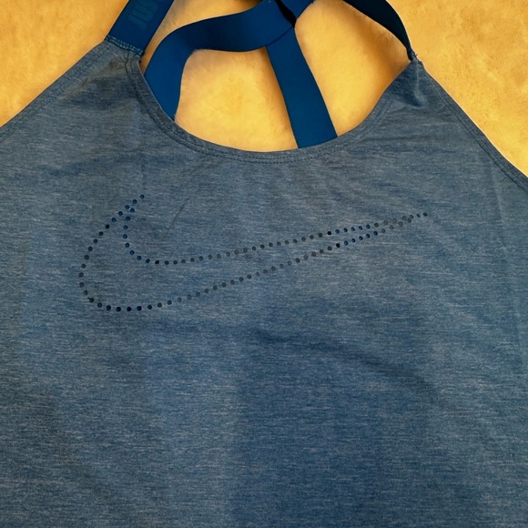 Nike Women's Blue Tank Top - Picture 1 of 5